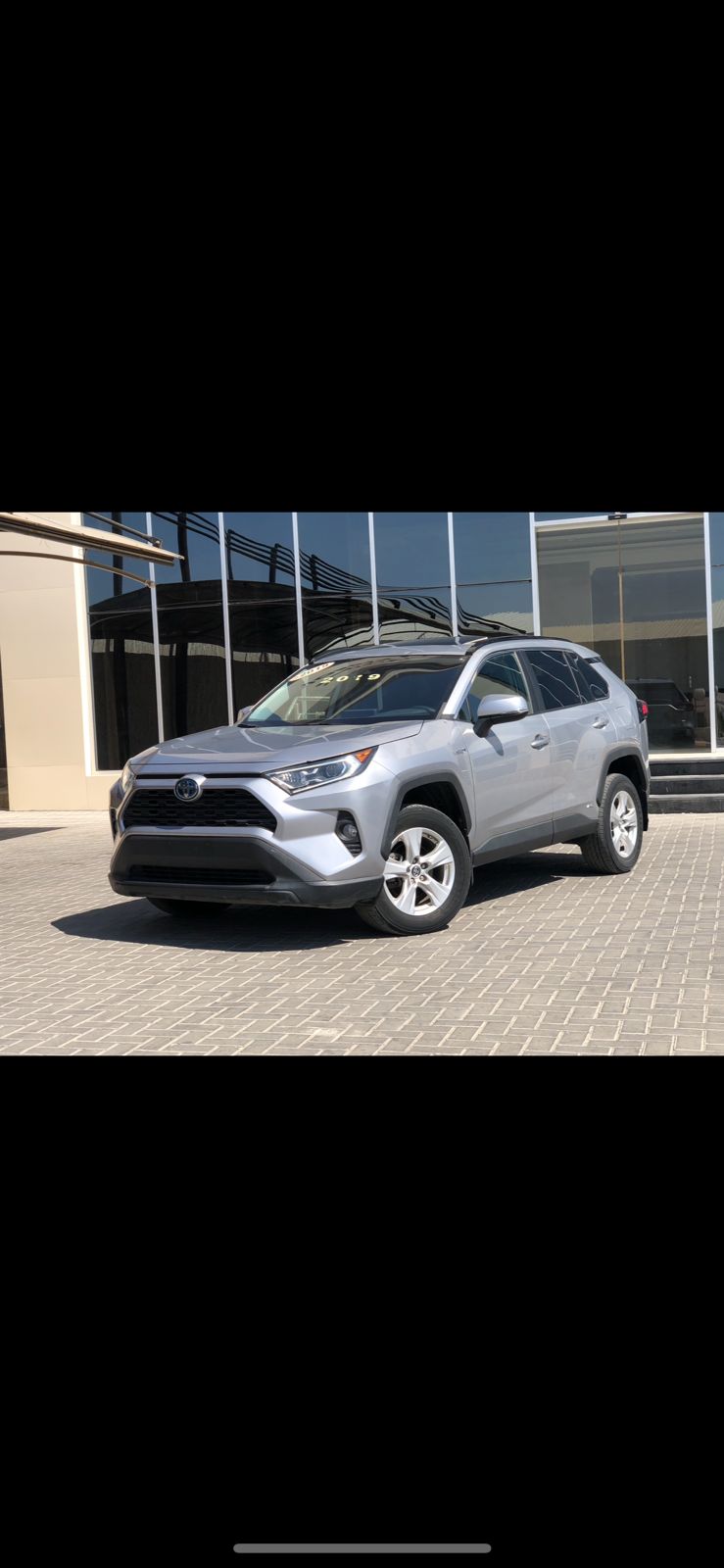 TOYOYA RAV-4 XLE 2019